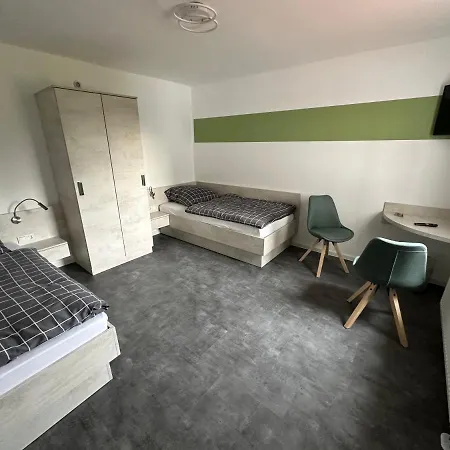 Am Stadtrand 招待所 3*